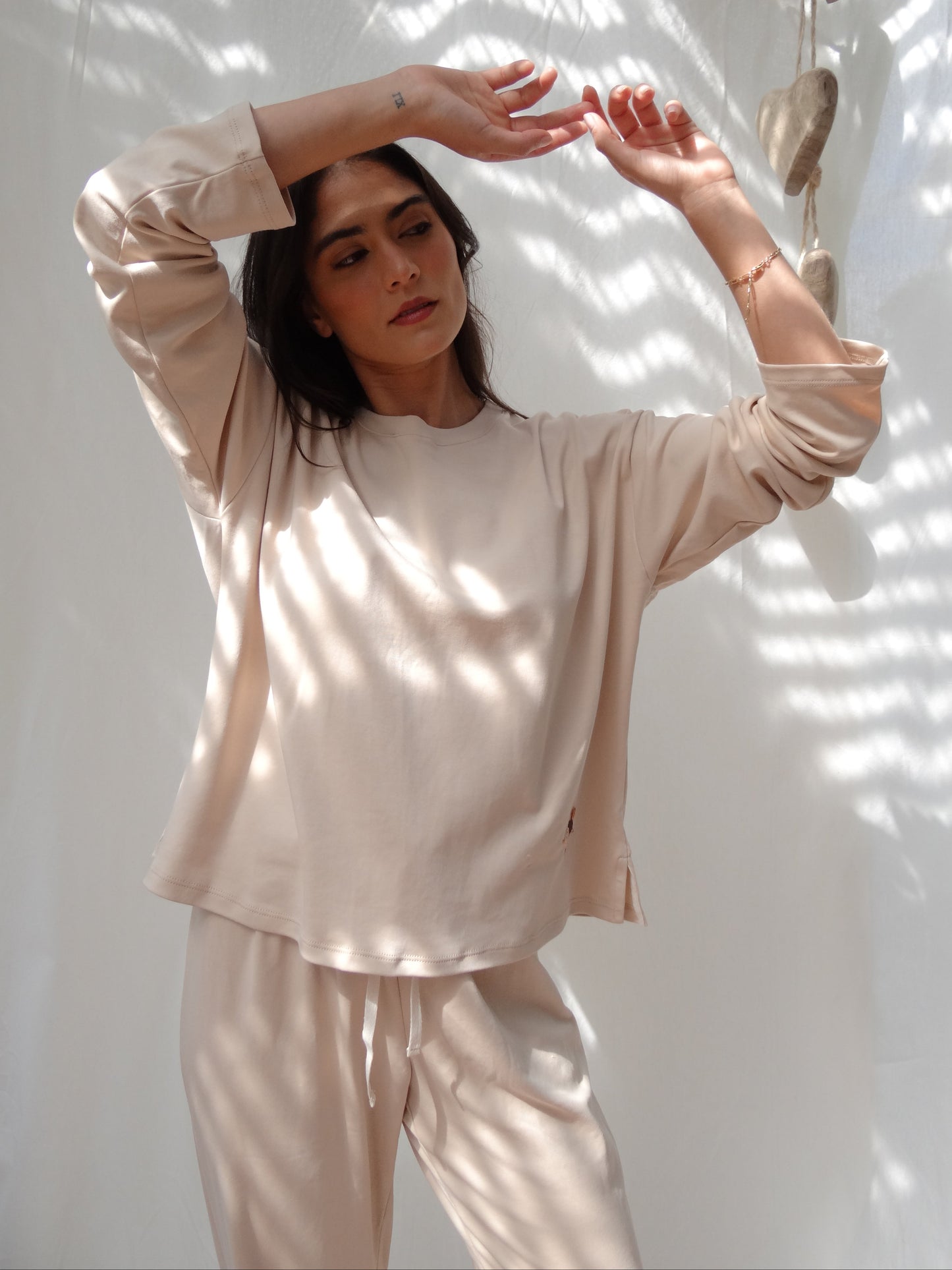 DOVE ARENA Camisa + Pantalón