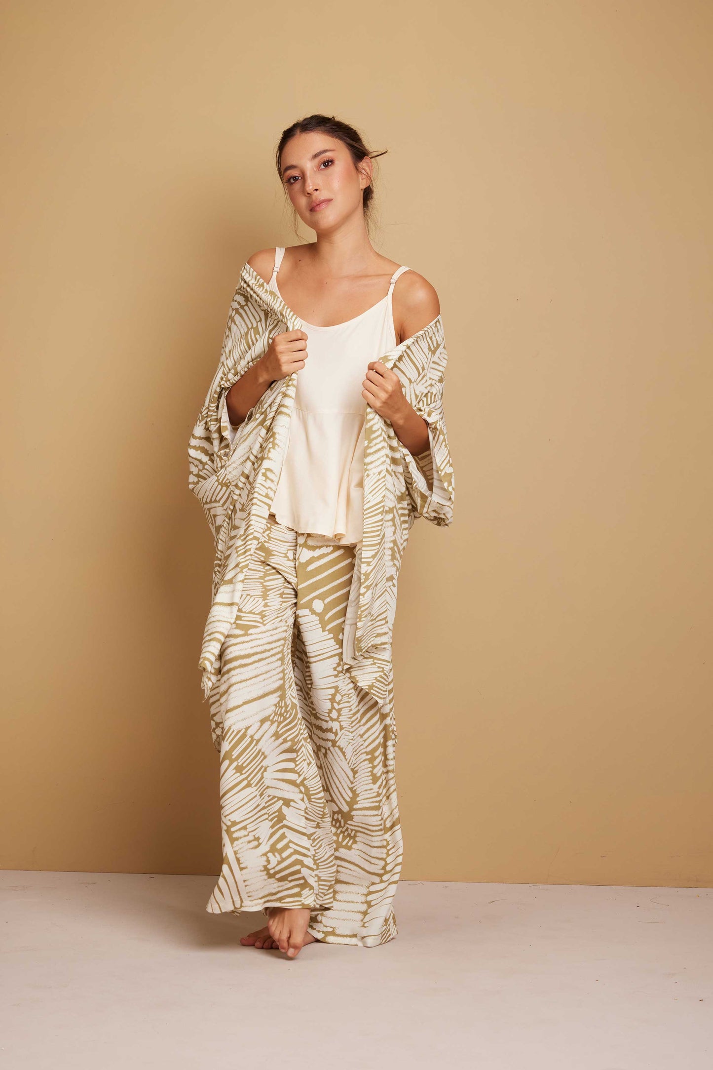 JADE Kimono + Camisa + Pantalón